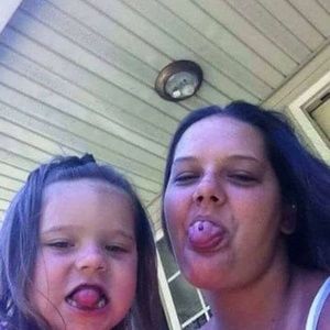 Meet your Posher, Candace